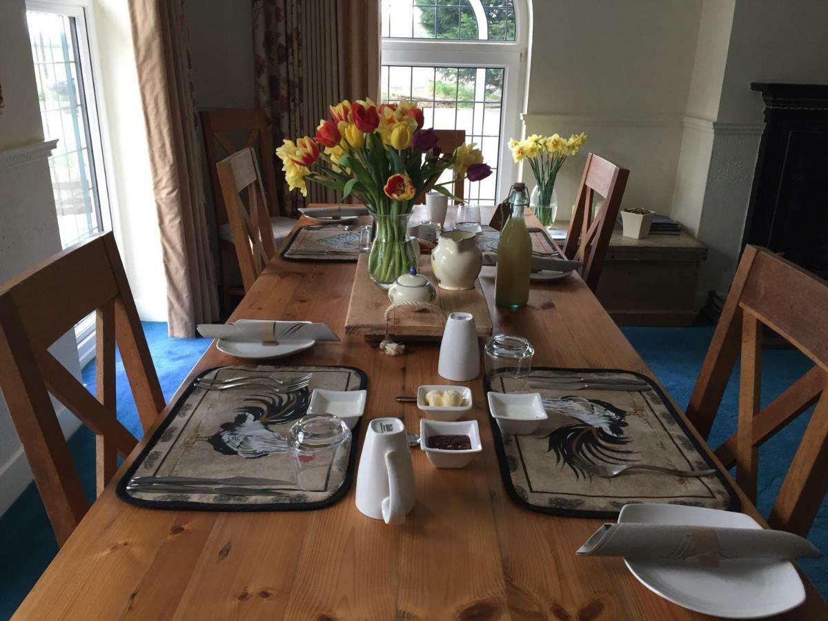 Stapehill Lodge B&B Hampreston エクステリア 写真