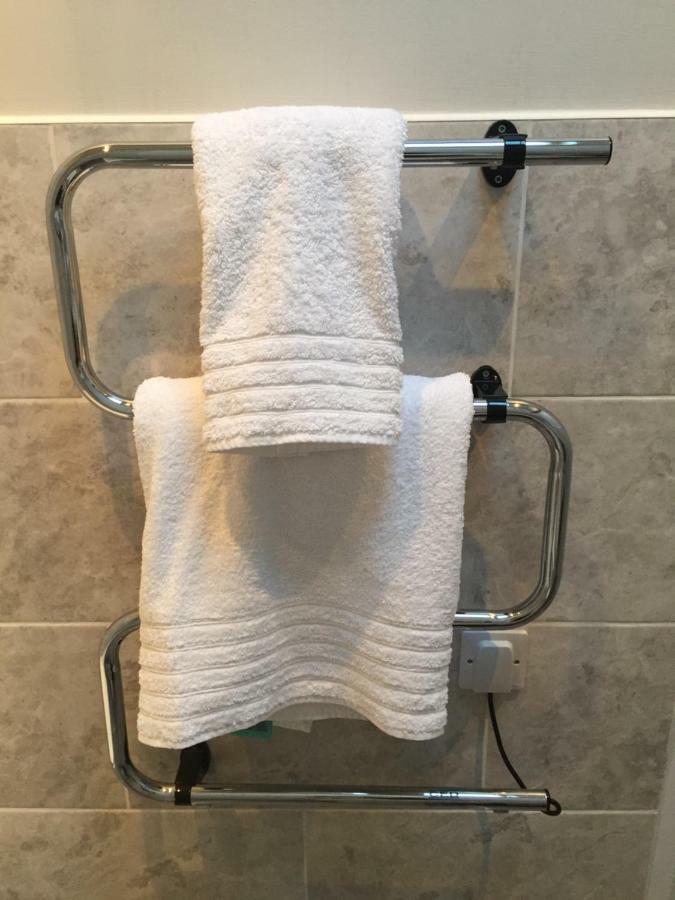 Stapehill Lodge B&B Hampreston エクステリア 写真