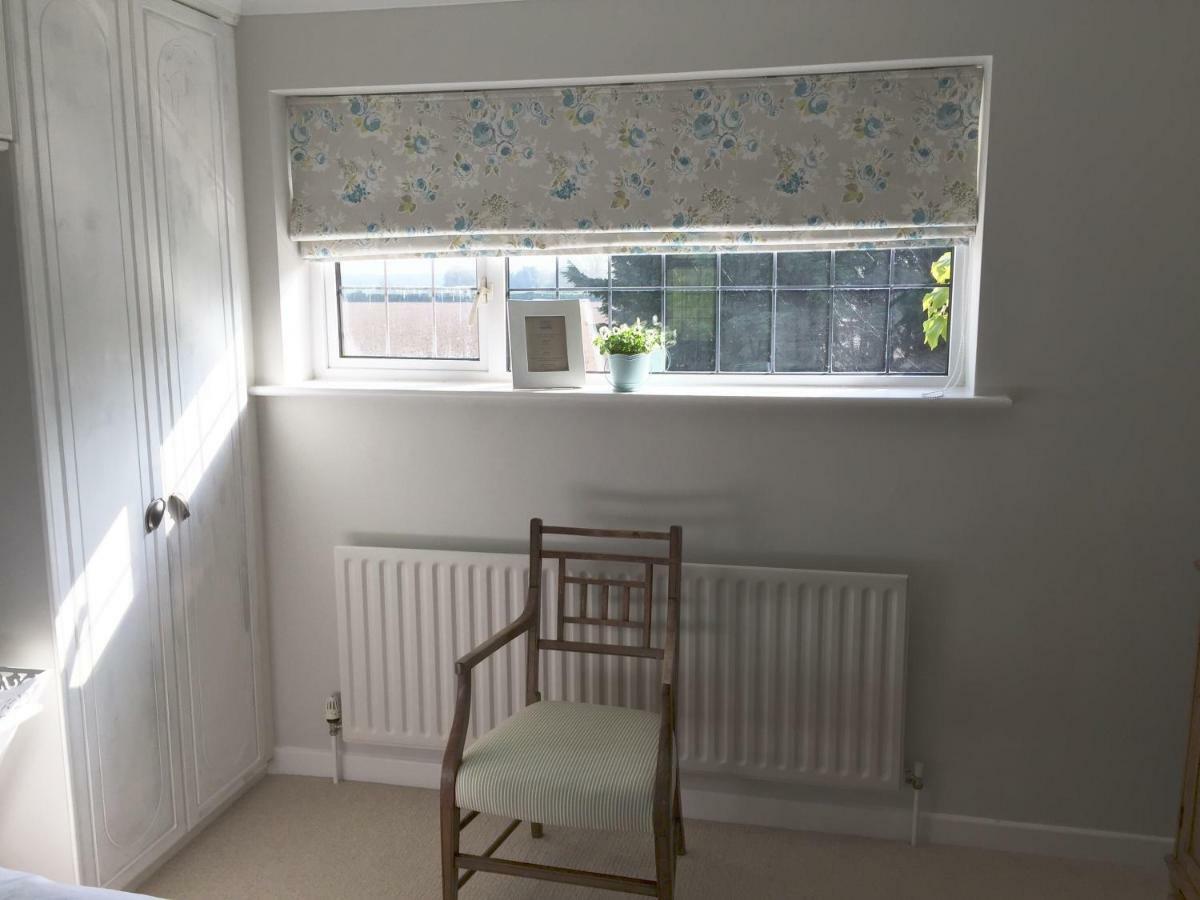 Stapehill Lodge B&B Hampreston エクステリア 写真