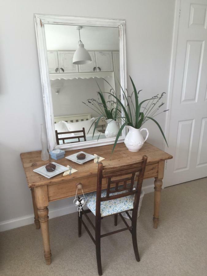 Stapehill Lodge B&B Hampreston エクステリア 写真